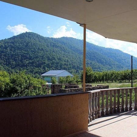 Family & Friends Guest House Dilijan Exterior foto
