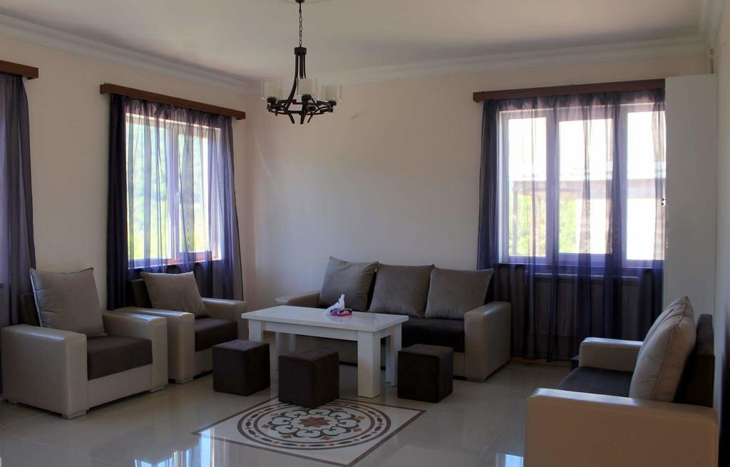 Family & Friends Guest House Dilijan Exterior foto