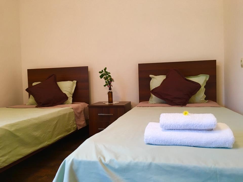 Family & Friends Guest House Dilijan Exterior foto